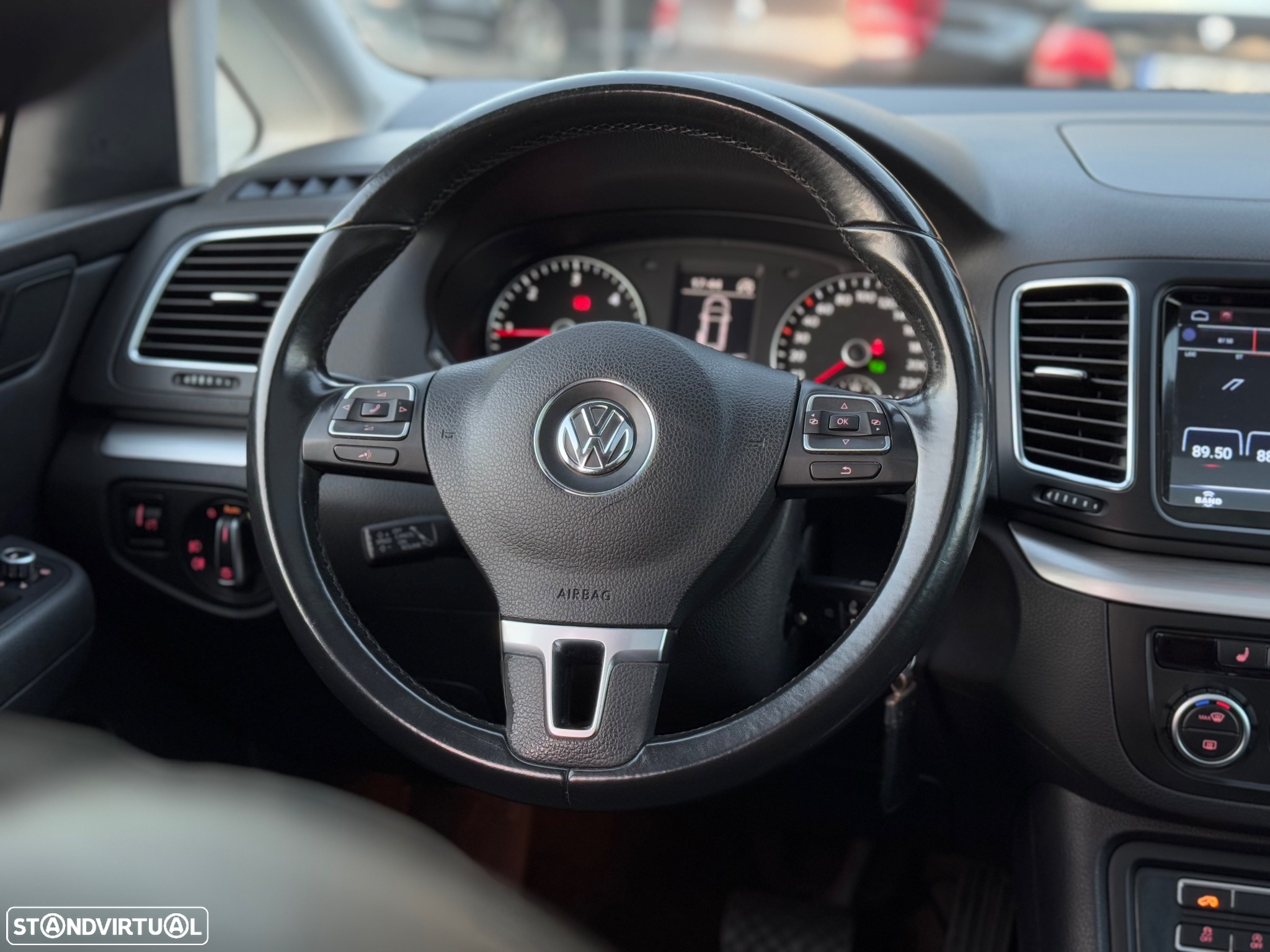 VW Sharan 2.0 TDI DSG Highline - 13