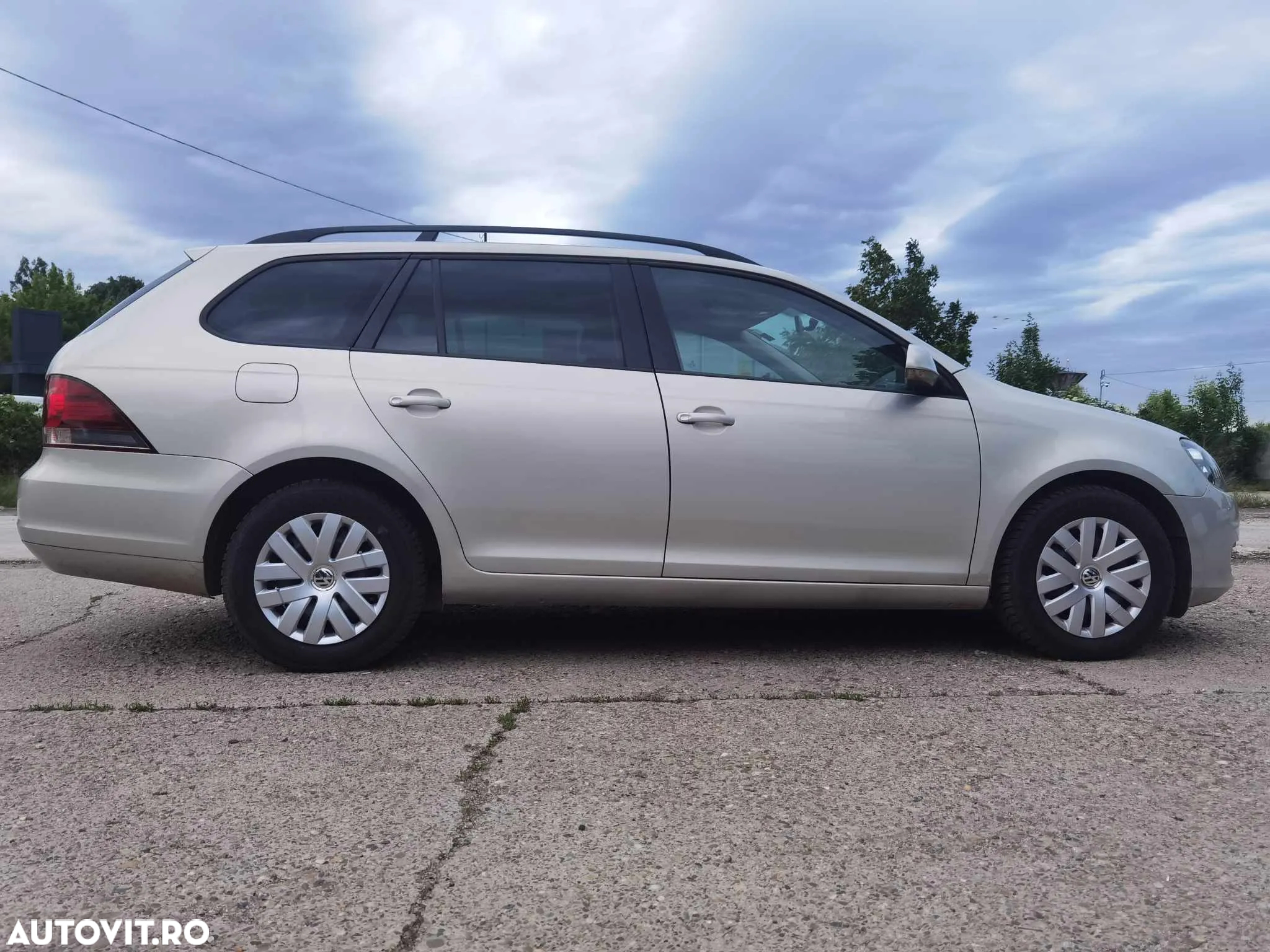 Volkswagen Golf - 15