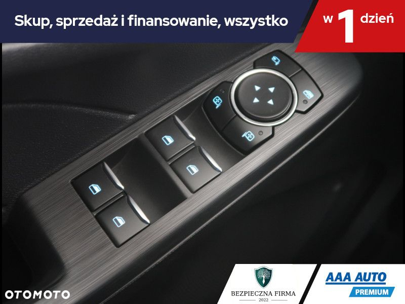 Ford Kuga - 18