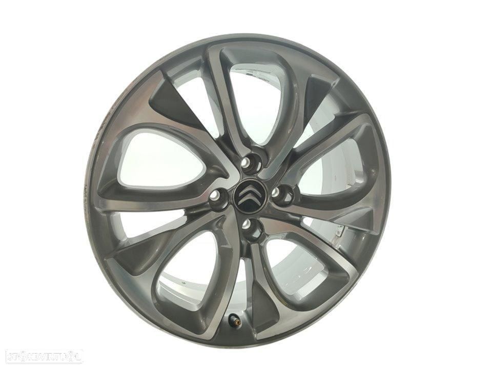 PNEU CITROEN DS4 - 1