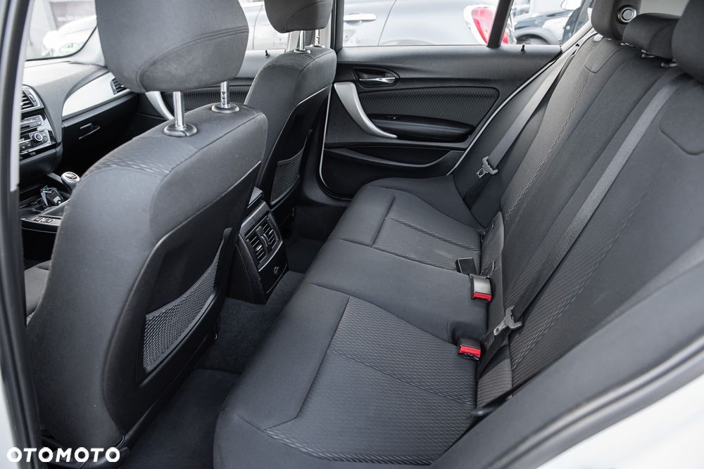 BMW Seria 1 118d Edition Metropolitan - 24