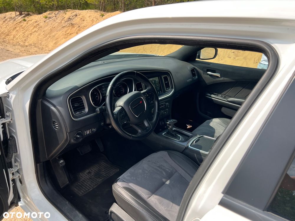 Dodge Charger 3.6 GT - 10