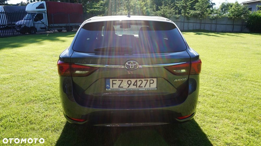 Toyota Avensis - 6
