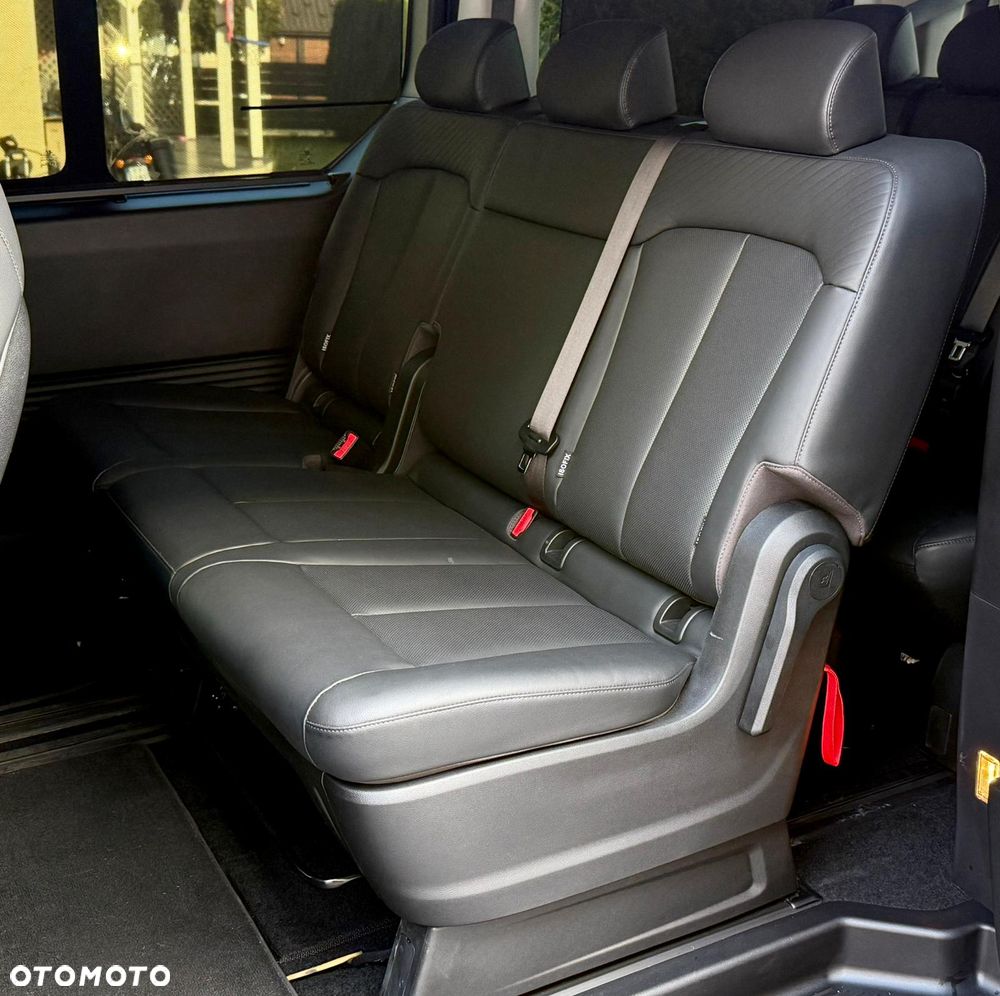 Hyundai Staria 1.6 T-GDI HEV Smart VIP - 24