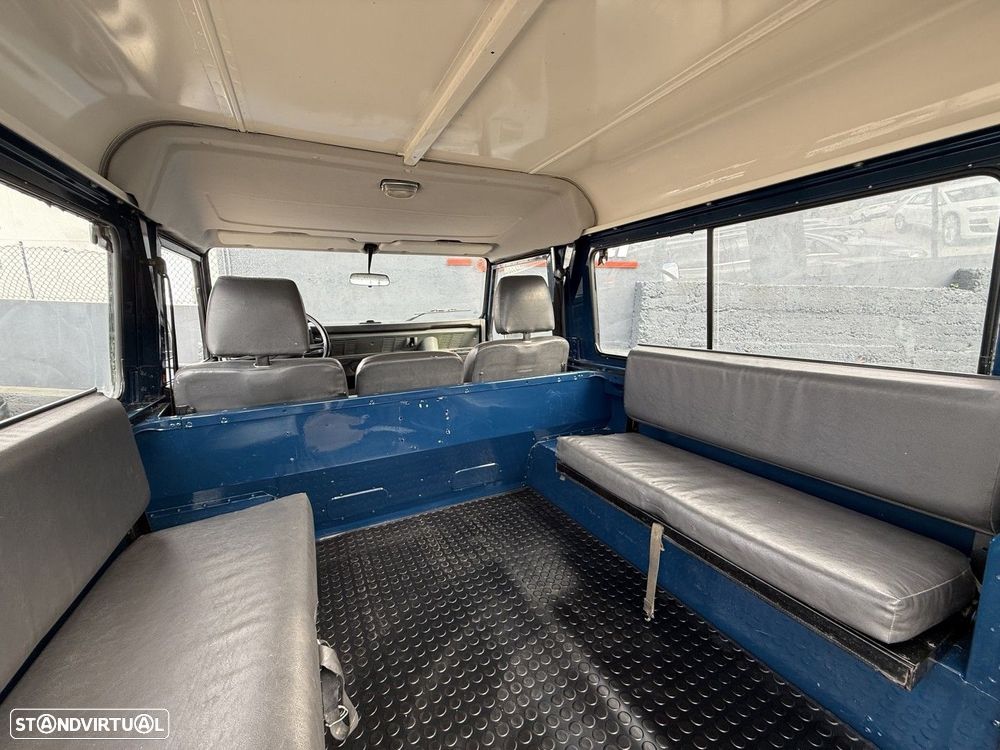 Land Rover Defender - 5