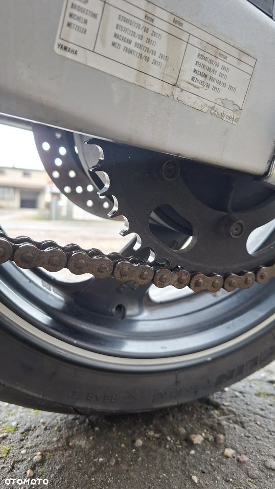 Yamaha Thunderace - 12