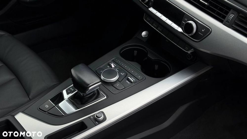 Audi A4 Limousine - 18