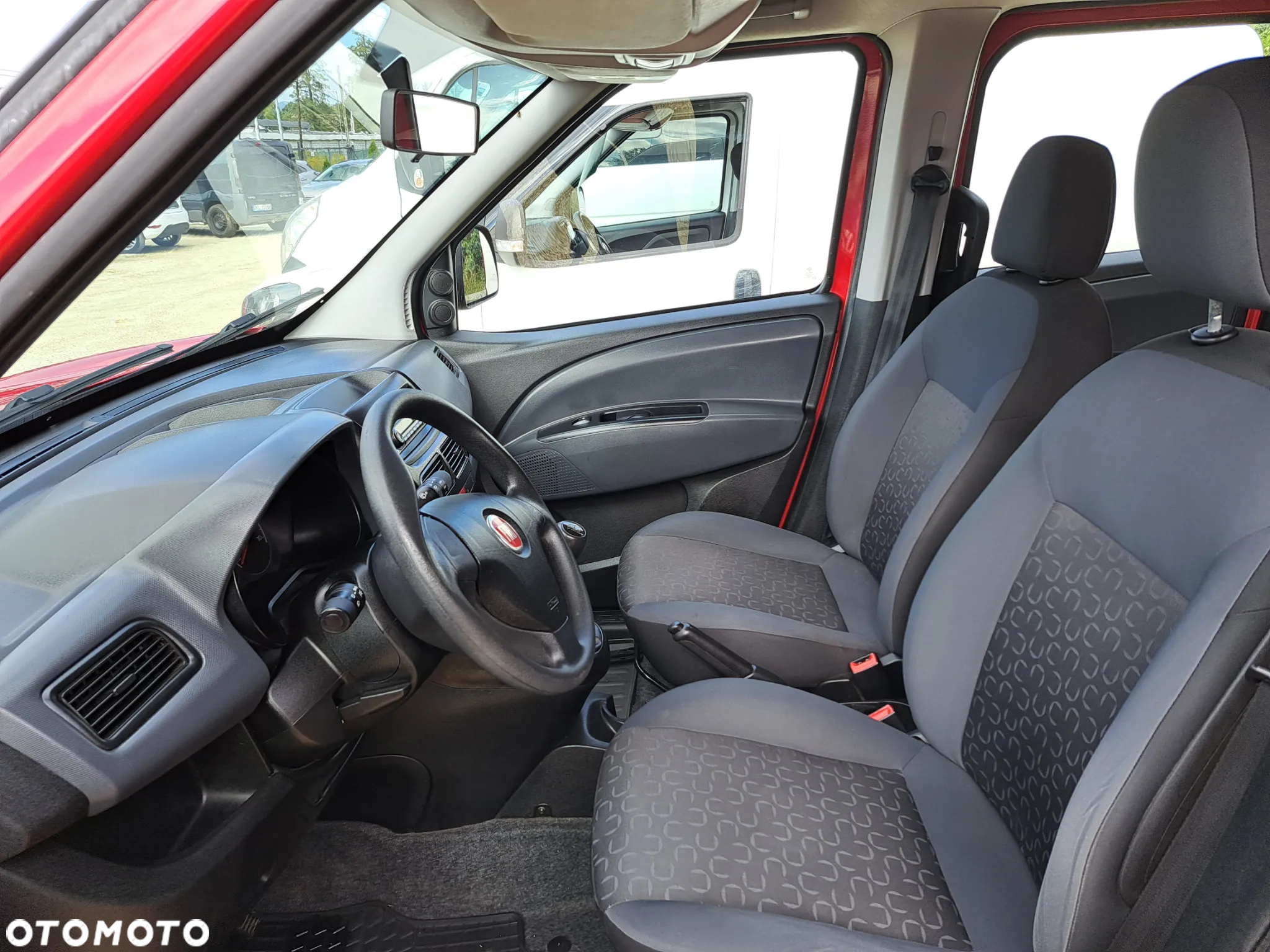 Fiat Doblo 1.4 16V Emotion - 11