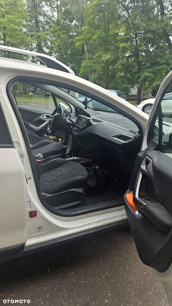 Peugeot 2008 1.4 HDi Active - 4