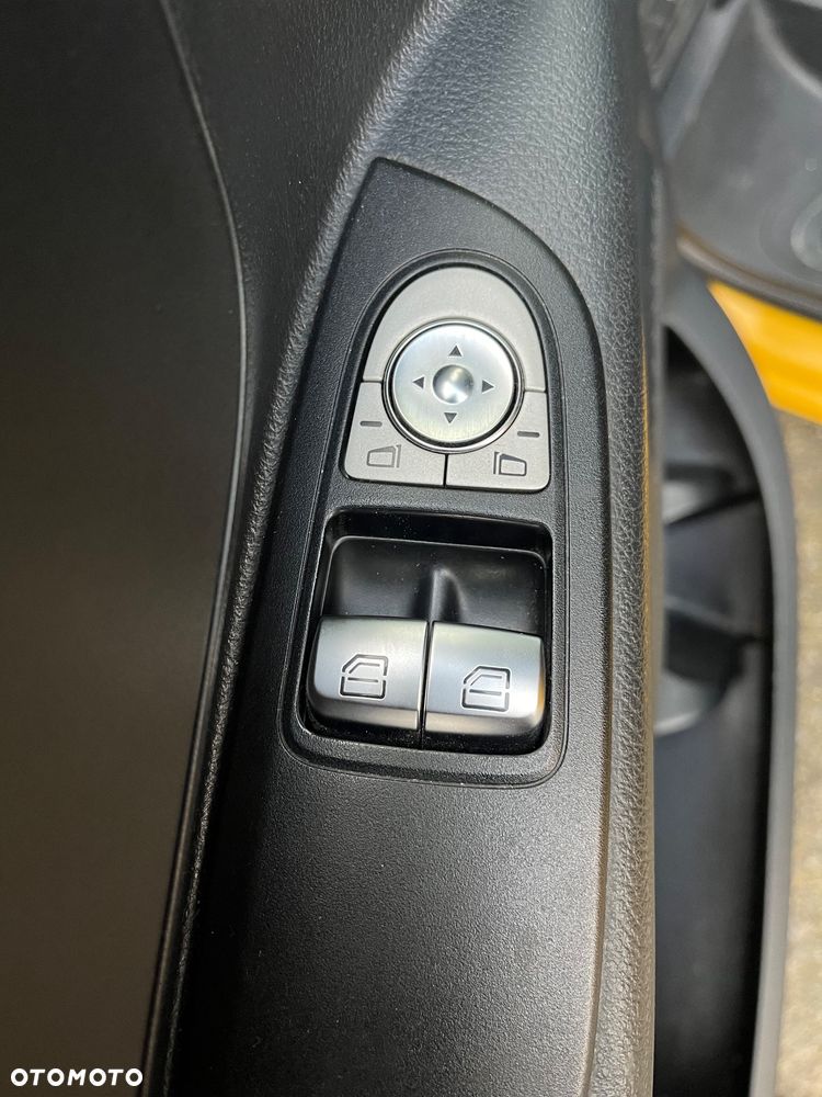 Mercedes-Benz Vito - 15