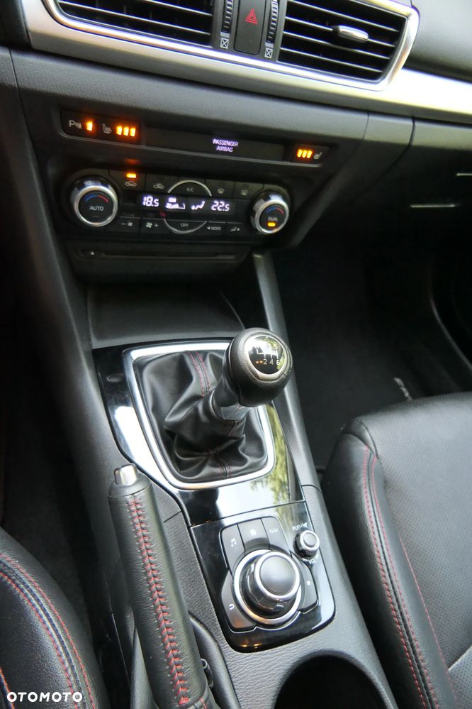 Mazda 3 SKYACTIV-G 120 Sports-Line - 25