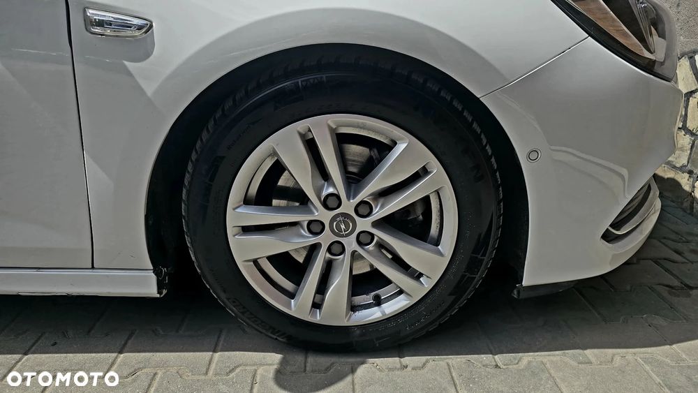 Opel Astra 1.6 Turbo Start/Stop Dynamic - 12
