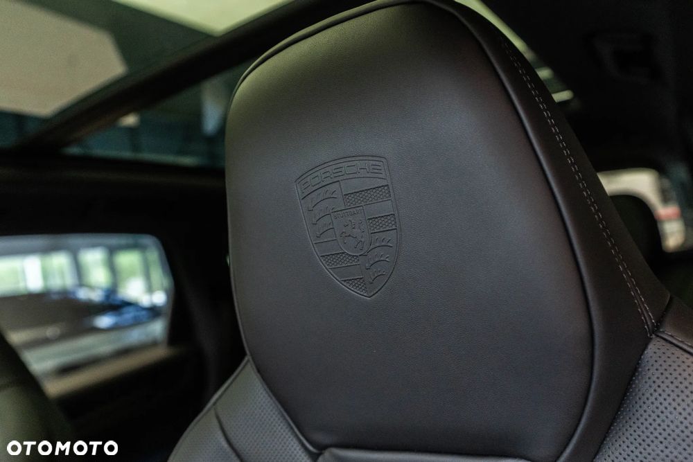 Porsche Cayenne E-Hybrid PHEV Black Edition - 33