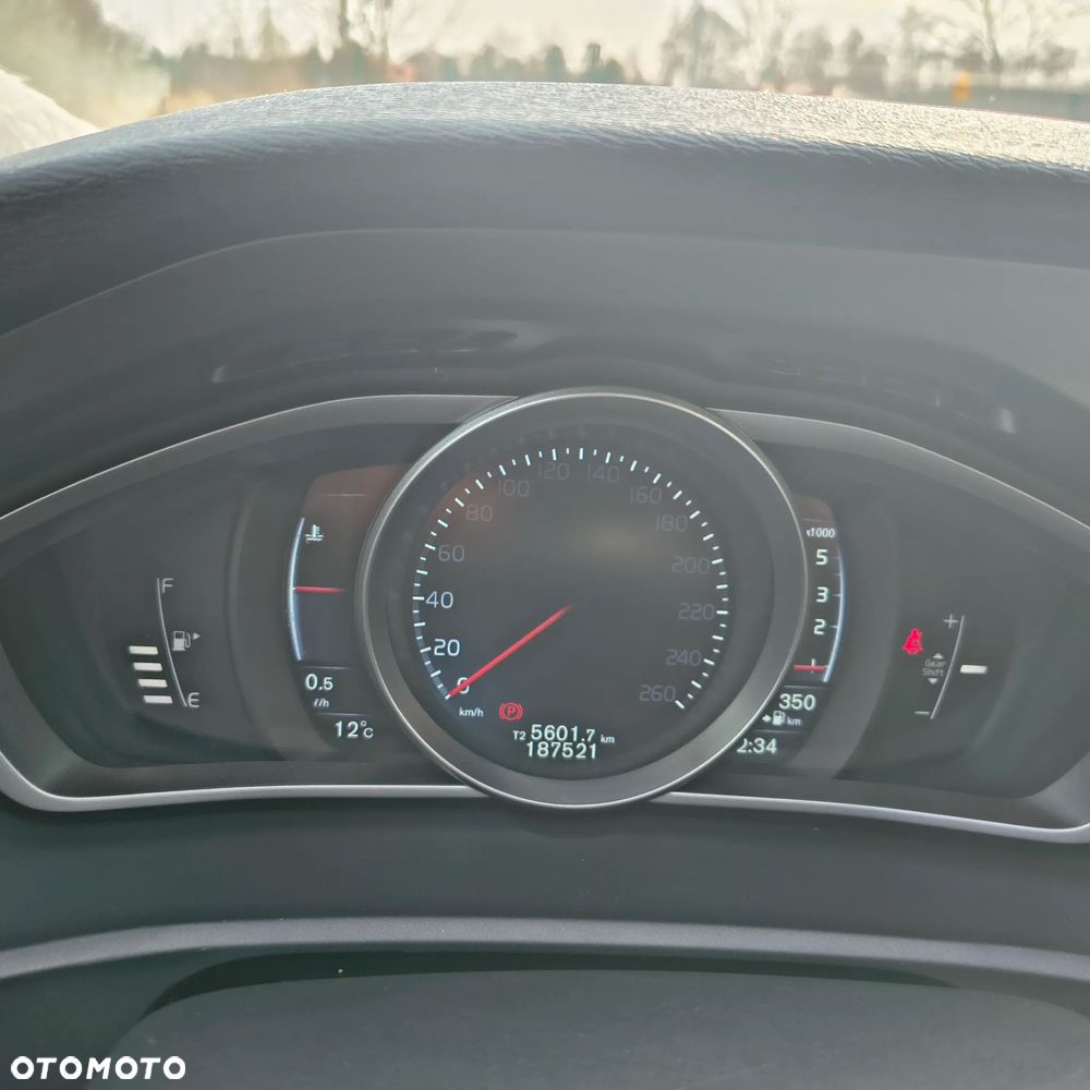 Volvo V40 D2 Drive-E Ocean Race - 22