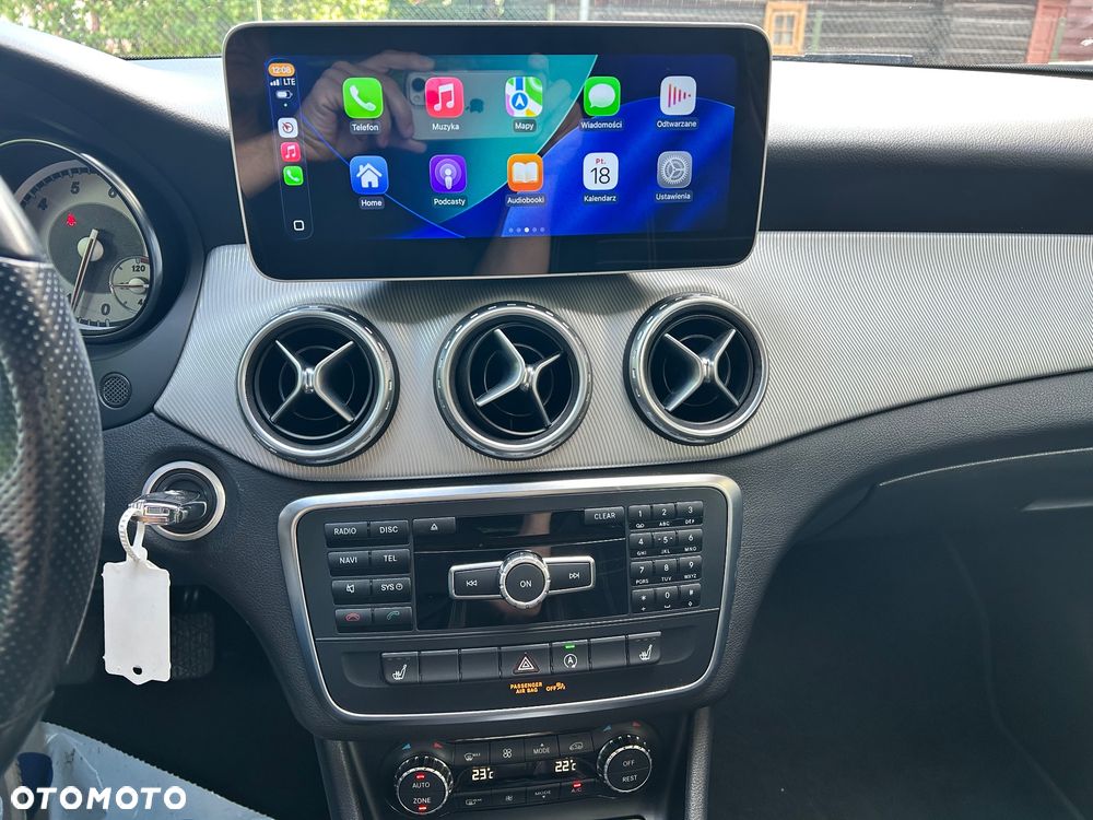 Mercedes-Benz GLA 180 Style - 11