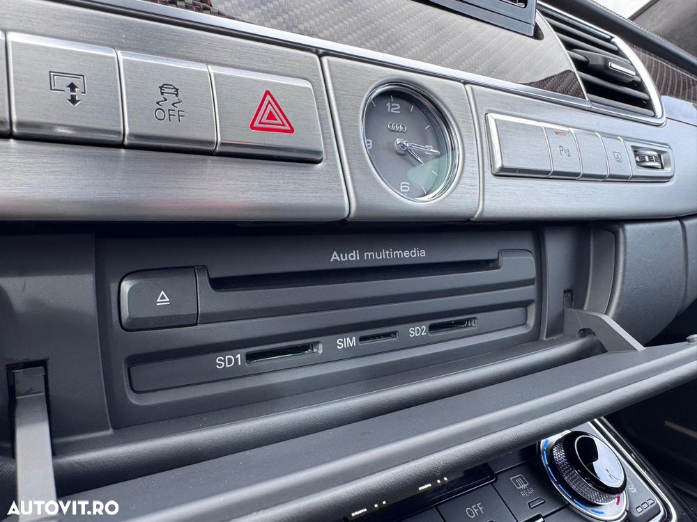 Audi S8 - 39