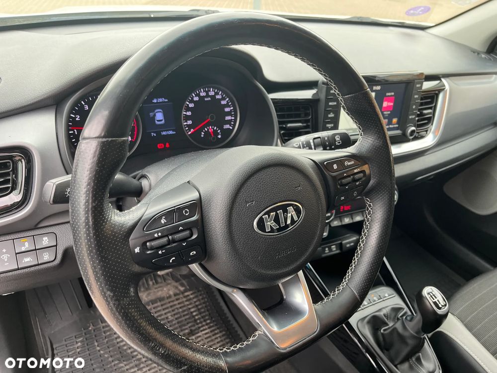 Kia Stonic 1.0 T-GDI 120 Spirit - 12