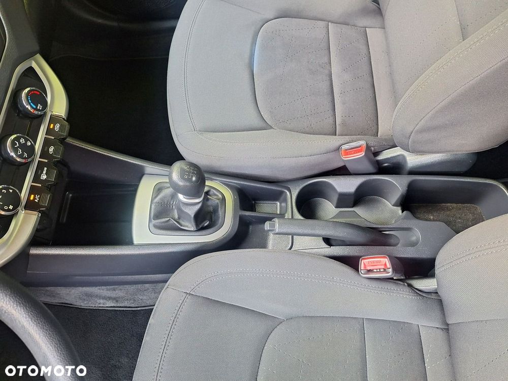 Kia Rio 1.4 Edition 7 - 19