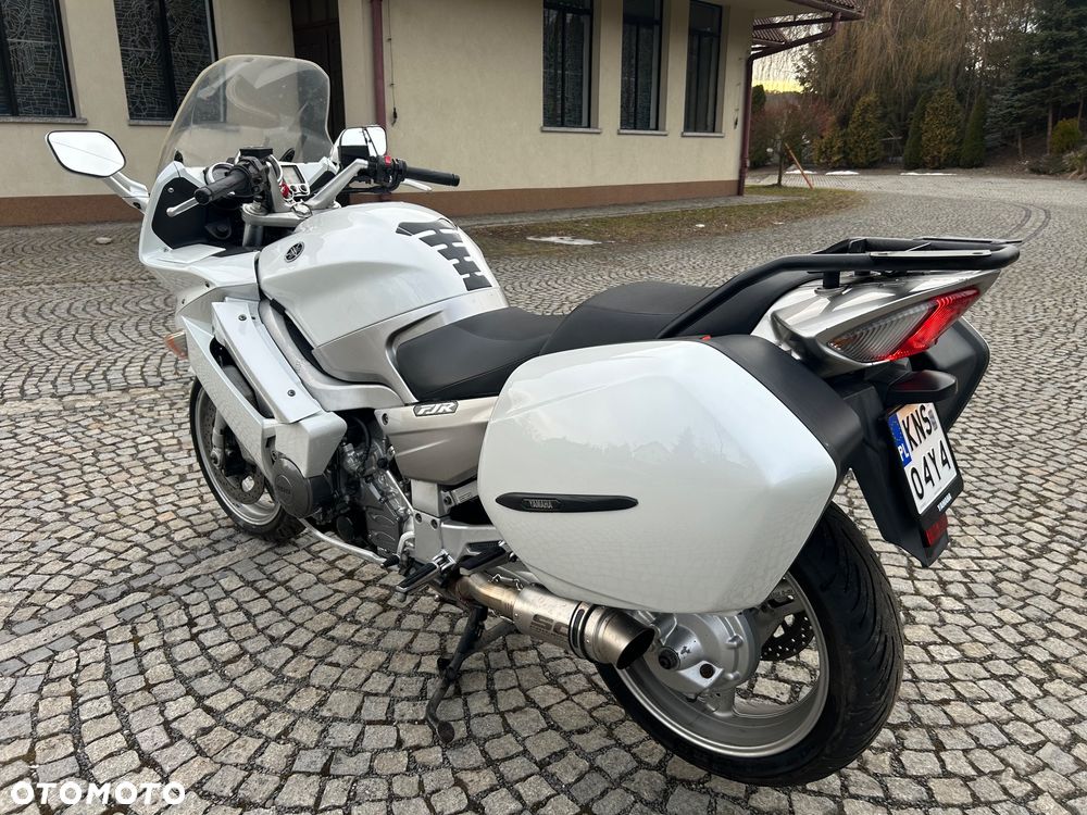 Yamaha FJR - 11