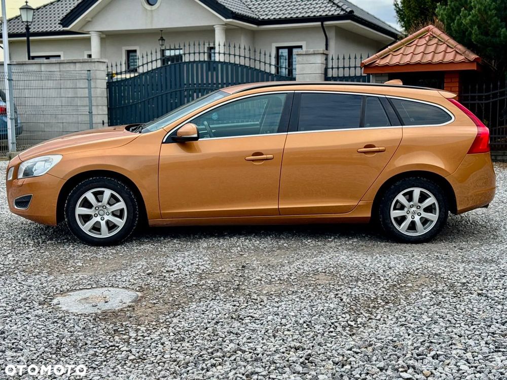 Volvo V60 D3 Geartronic Summum - 5