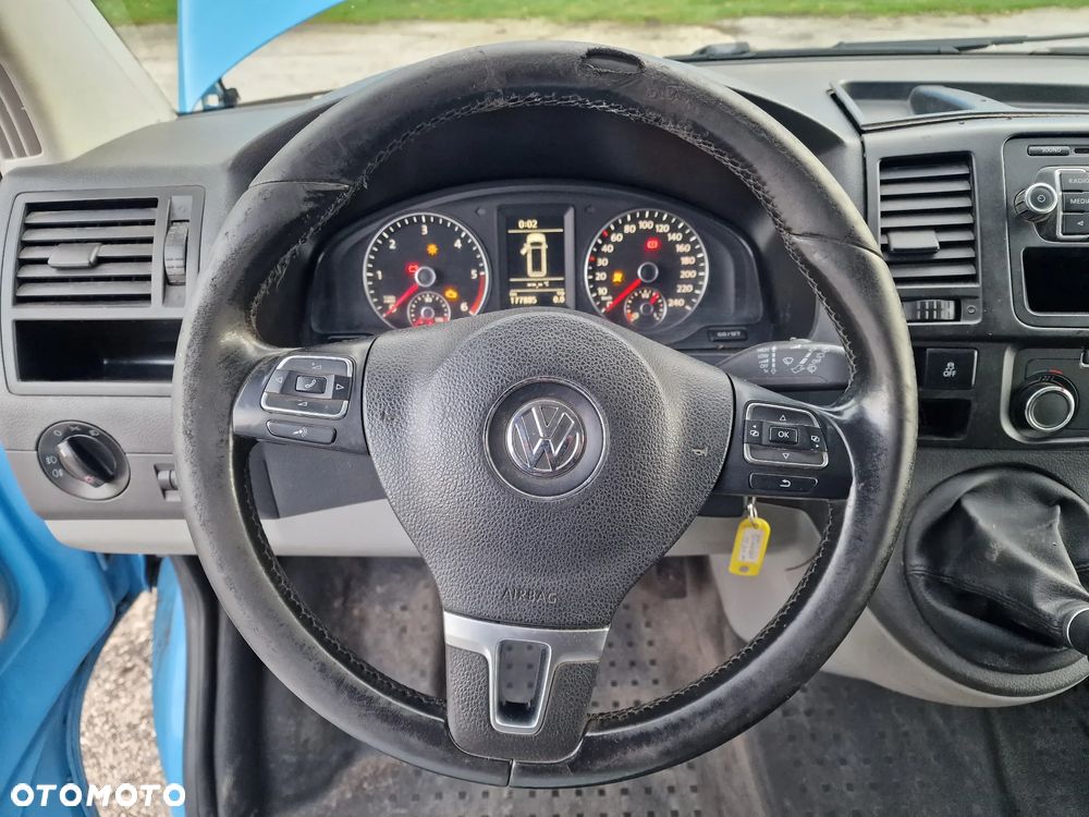 Volkswagen T5 LIFT - 17
