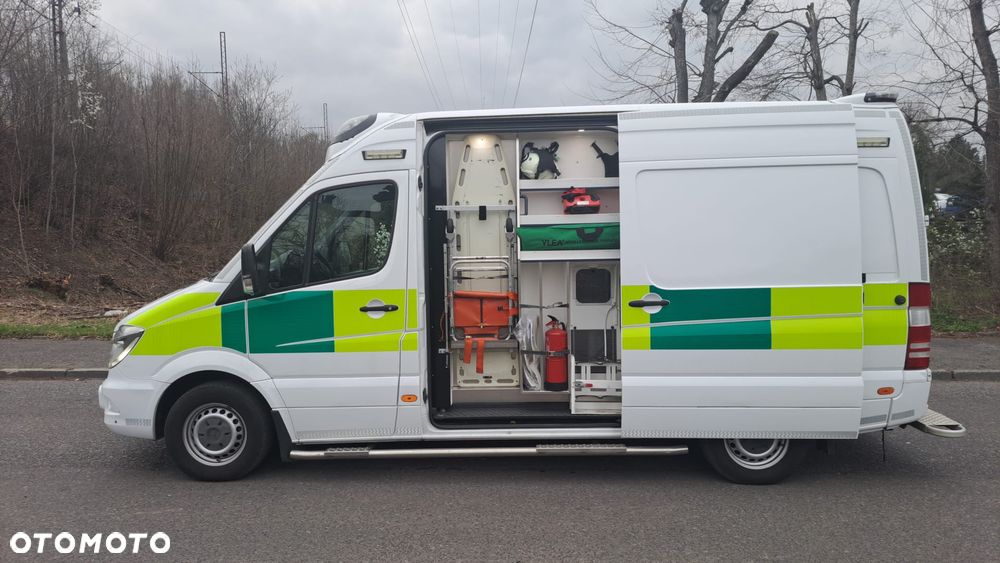 Mercedes-Benz Sprinter 319 CDI Ambulans karetka - 3