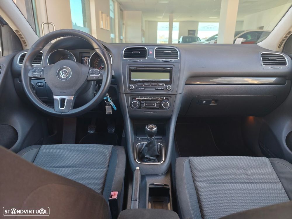 VW Golf 1.6 TDi Confortline - 5