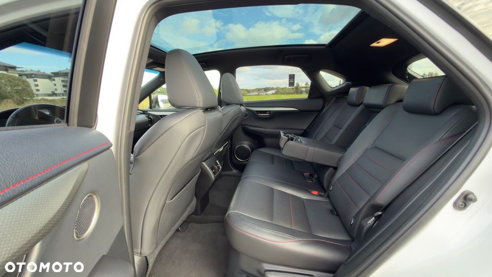 Lexus NX 300h F Sport Edition AWD - 11