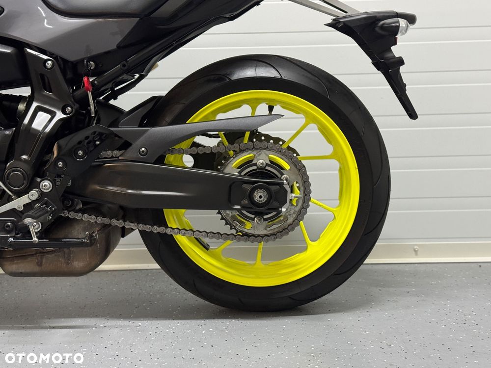 Yamaha MT - 12