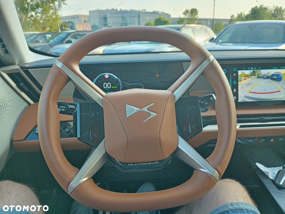 DS Automobiles N°8 - 25