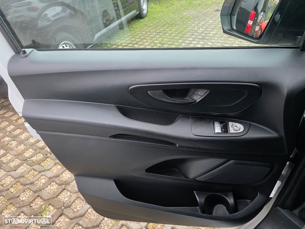 Mercedes-Benz Vito Furgão Longo 114CDI - 8