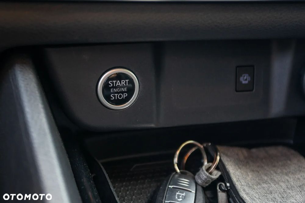 Nissan Qashqai 1.3 DIG-T MHEV Xtronic N-Way - 26