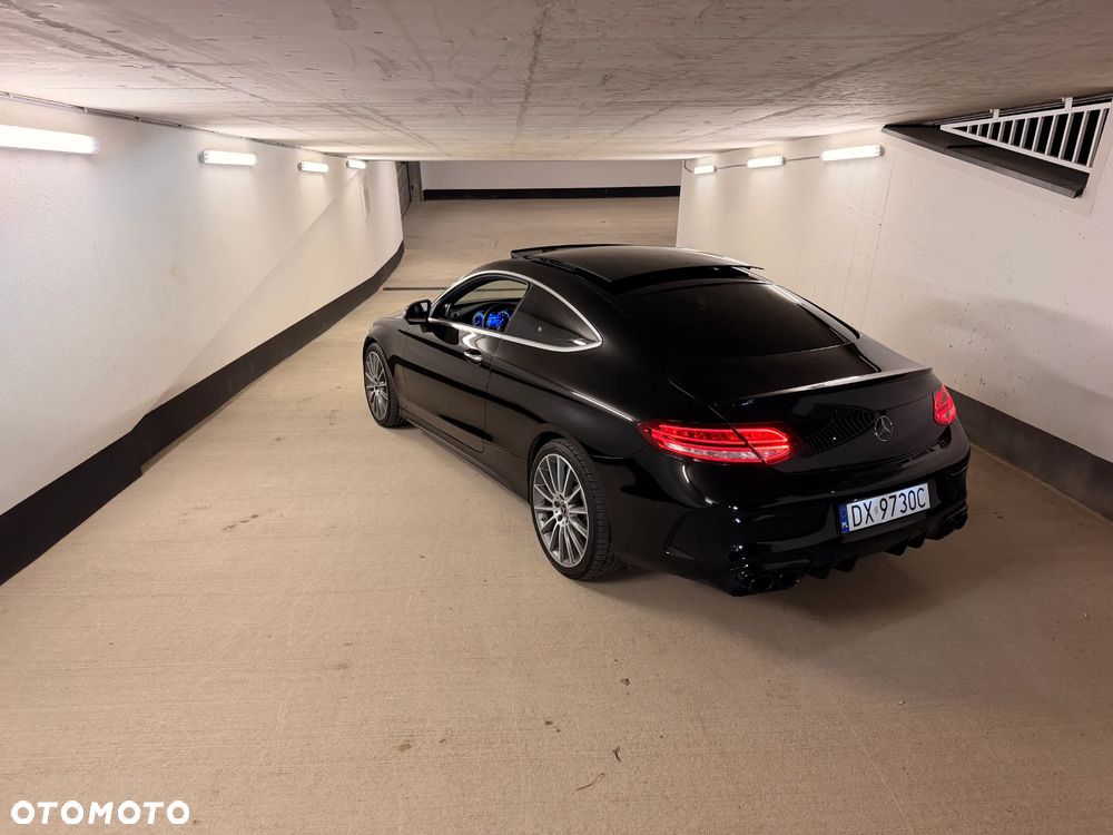 Mercedes-Benz Klasa C 300 9G-TRONIC AMG Line - 39