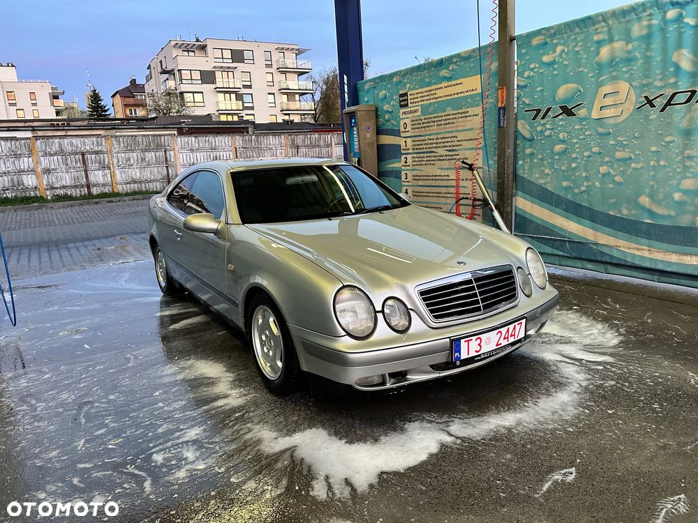 Mercedes-Benz CLK - 29
