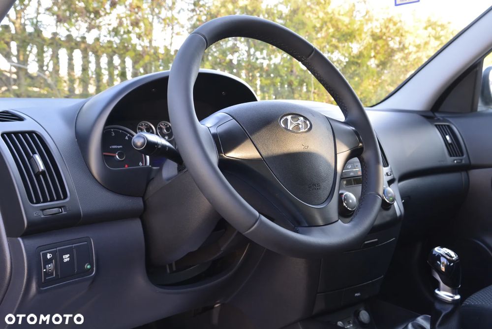 Hyundai i30 1.6 CRDi Classic + EU5 - 28