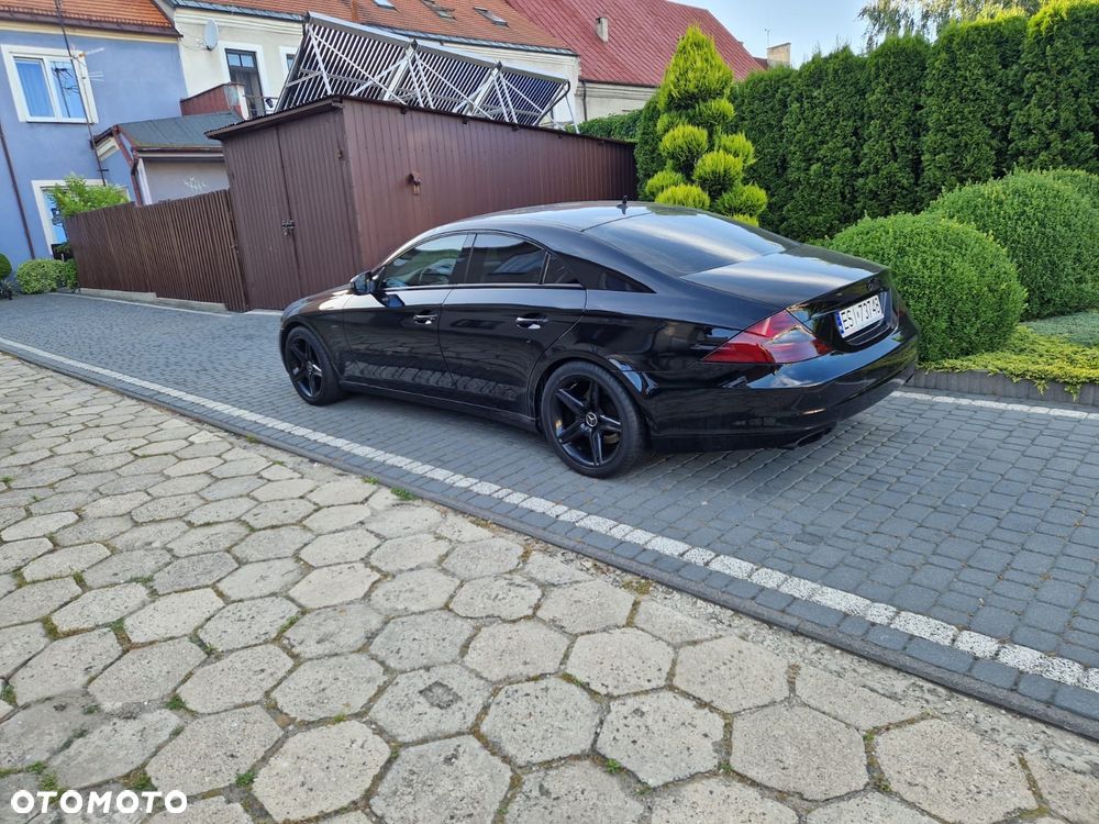 Mercedes-Benz CLS - 6