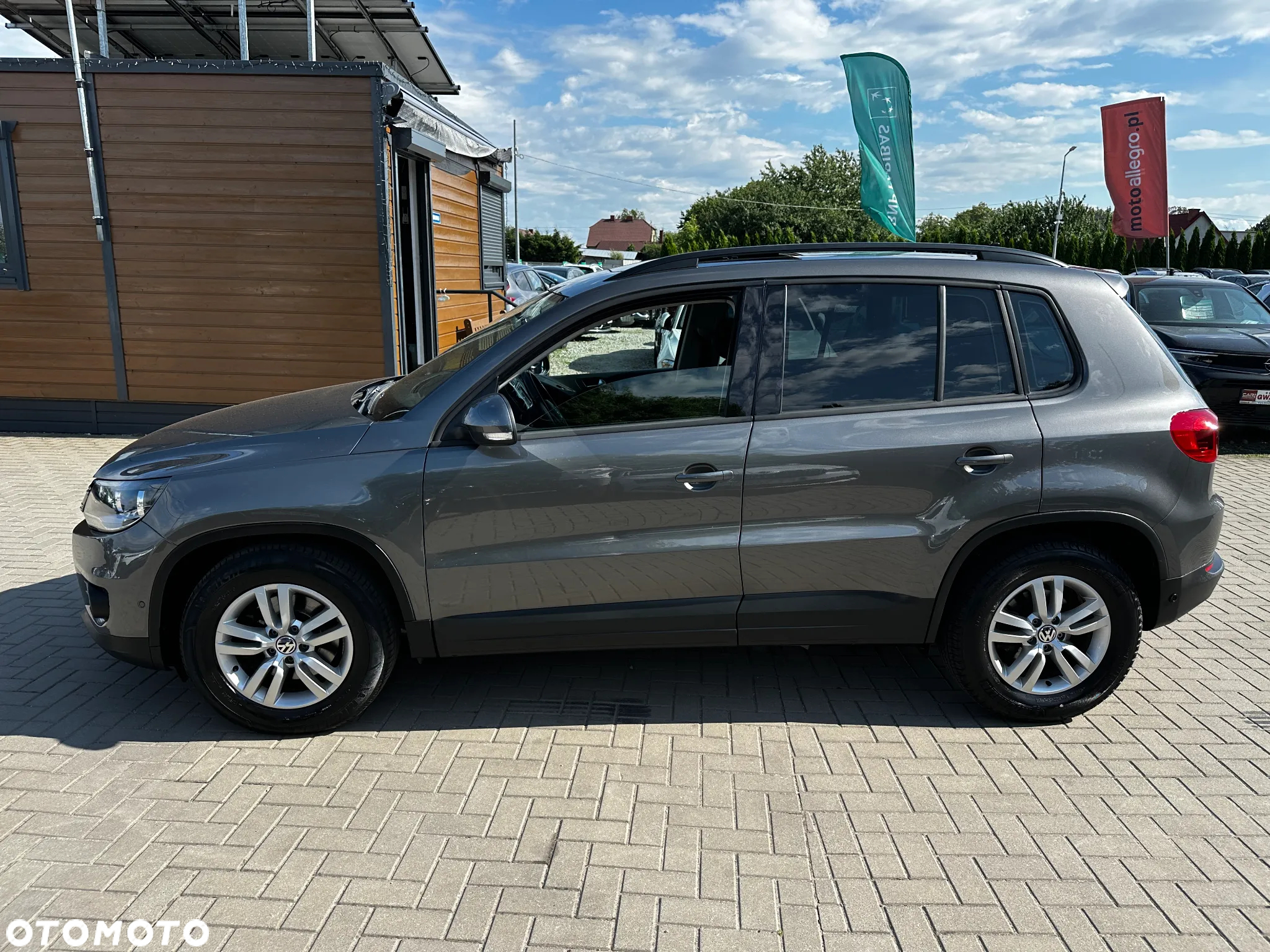 Volkswagen Tiguan - 5