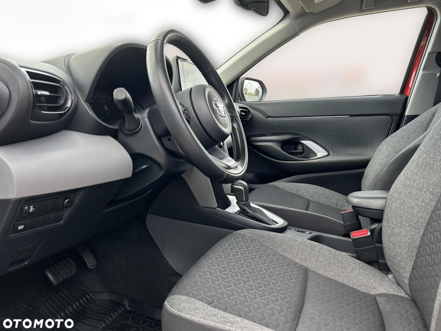 Toyota Yaris Cross - 13