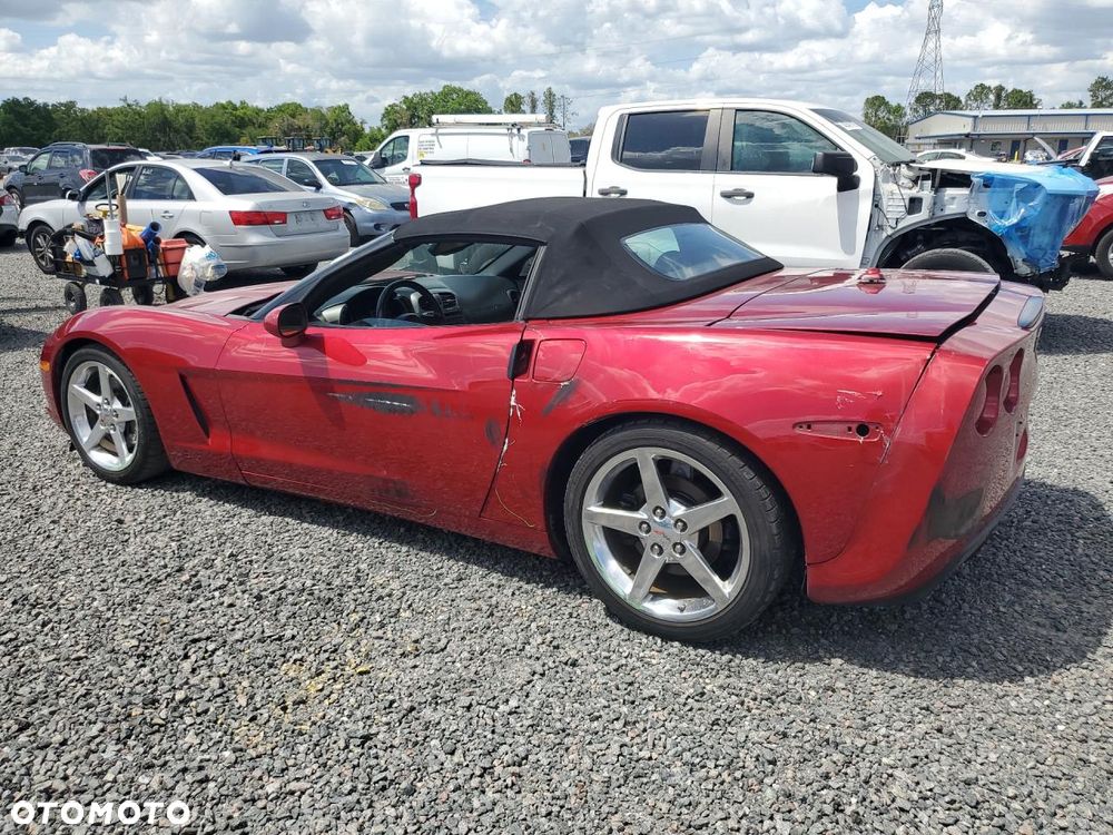 Chevrolet Corvette - 3