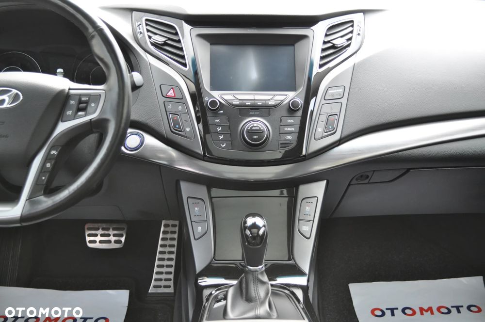 Hyundai i40 Kombi blue 1.6 CRDi DCT Space Plus - 36
