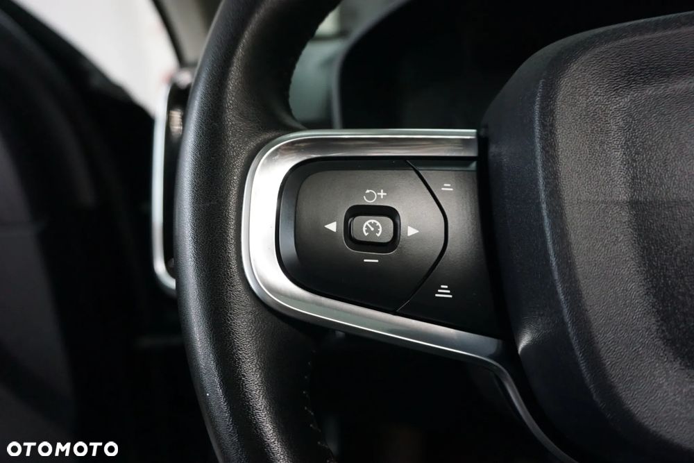Volvo XC 40 T4 Geartronic Inscription - 29