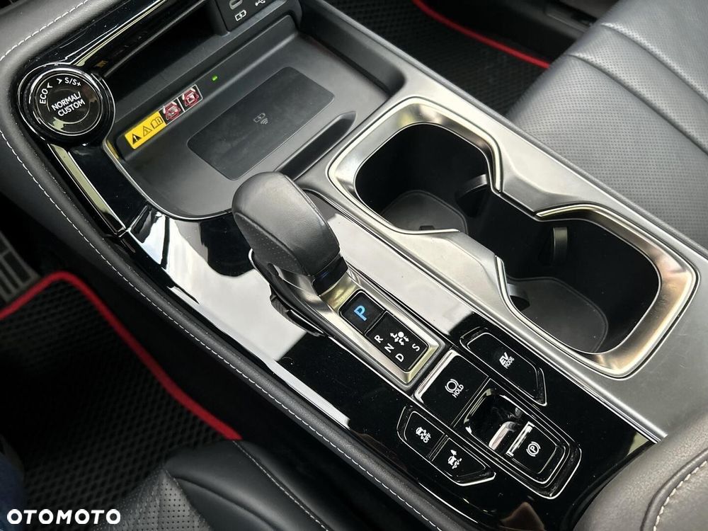 Lexus NX 350h F Sport AWD - 24