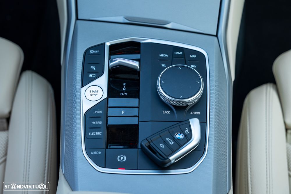 BMW 330 e Aut. Luxury Line - 20