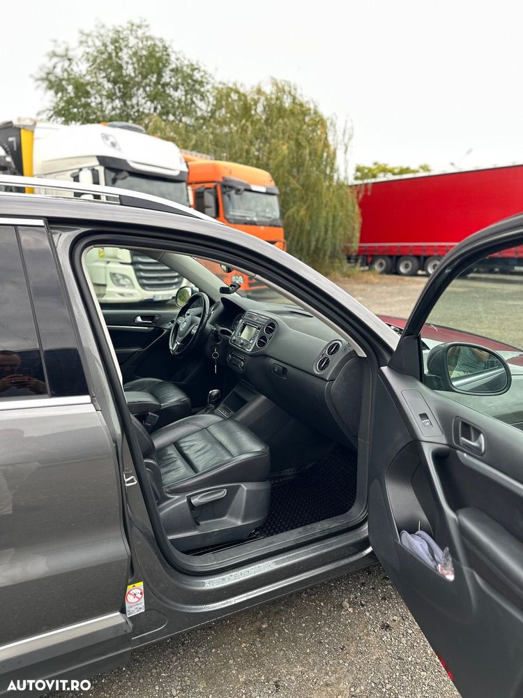 Volkswagen Tiguan 2.0 TDI 4Motion DSG Sport & Style - 10