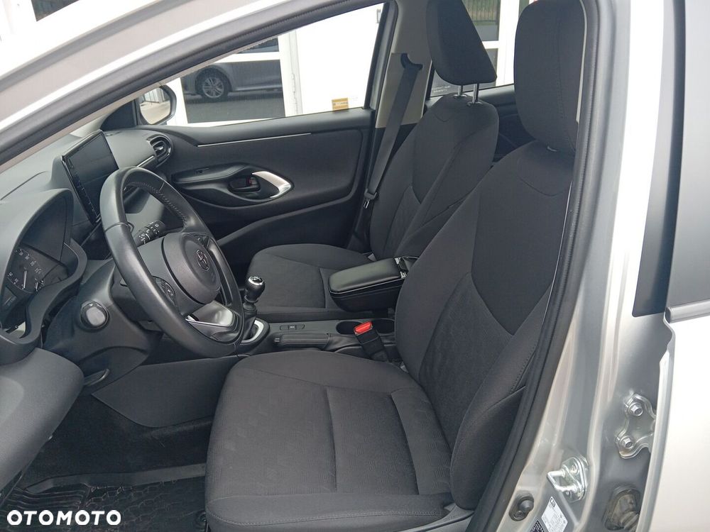 Toyota Yaris 1.5 Comfort - 15