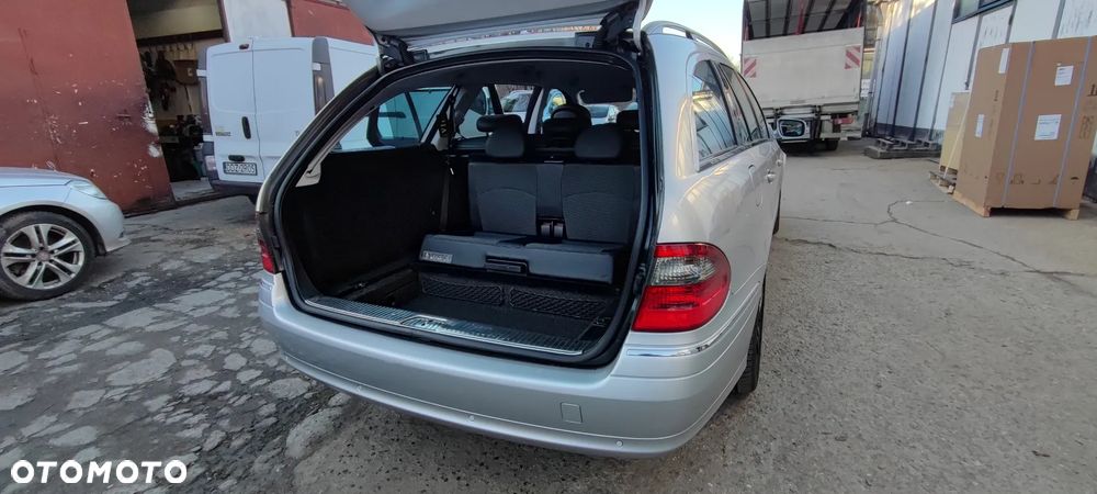 Mercedes-Benz Klasa E 320 CDI 4Matic Automatik Avantgarde DPF - 15