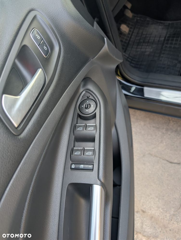 Ford Kuga 1.5 EcoBoost FWD ST-Line ASS MMT6 - 14