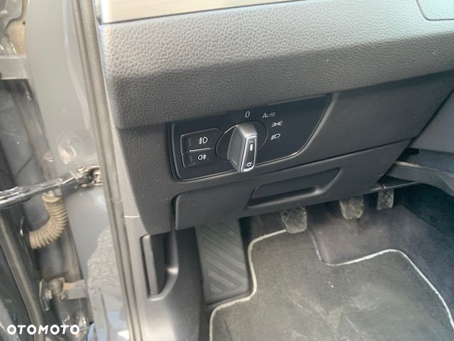 Volkswagen Passat - 16