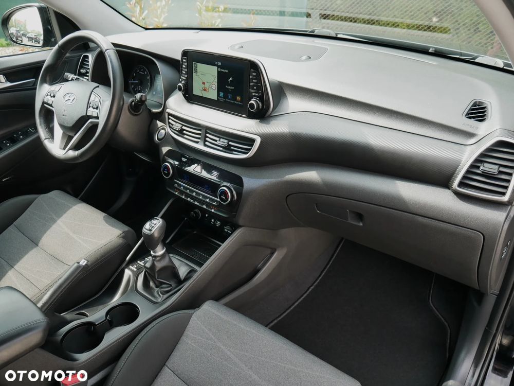 Hyundai Tucson 1.6 GDI BlueDrive Design 2WD - 22