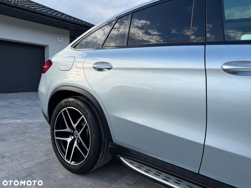 Mercedes-Benz GLE - 12